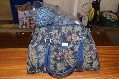 Lot 816 - A quantity of Highlander Chunky wool