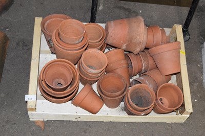 Lot 835 - Box of terracotta plant pots