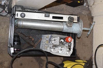 Lot 856 - Mixed Lot: Assorted items to include a large pump