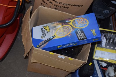 Lot 864 - A box of various kitchen wares, fly zapper etc