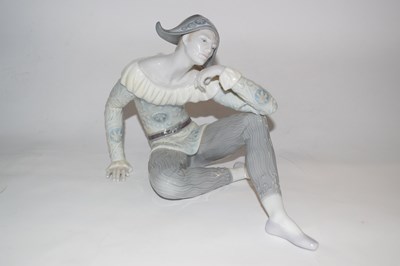 Lot 220 - A large Lladro figure of Utopia in original box
