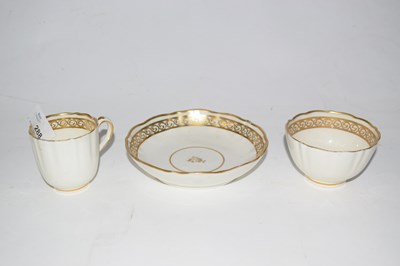 Lot 288 - A late 18th Century Caughley trio with gilt...