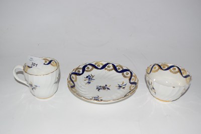 Lot 301 - A Worcester porcelain trio circa 1780