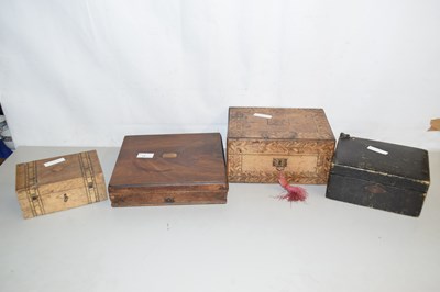 Lot 14 - Mixed Lot: Four assorted vintage sewing and...