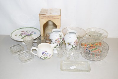 Lot 15 - Mixed Lot: Portmeirion Botanic Garden vases,...