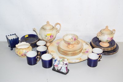 Lot 25 - Mixed Lot: Floral decorated porcelain tea...