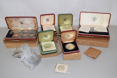 Lot 111 - Group of various modern proof coinage to...