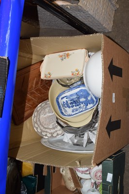 Lot 620 - Assorted ceramics and glass