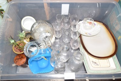 Lot 643 - Assorted ceramics and glass