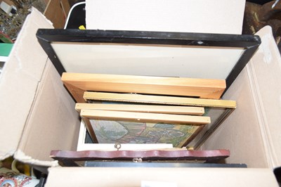 Lot 760 - Box of assorted pictures