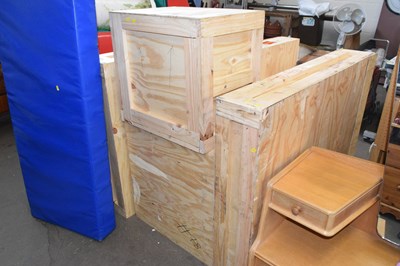 Lot 781 - A group of ten various wooden packing crates,...