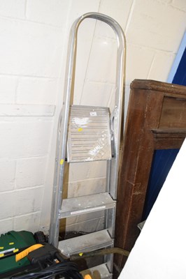 Lot 867 - Aluminium stepladder